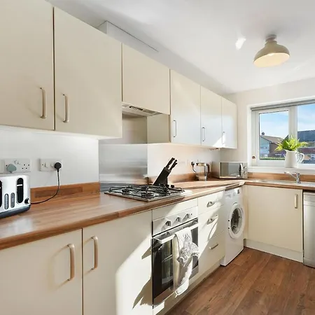 Modern Coastal Minutes From Holiday home *