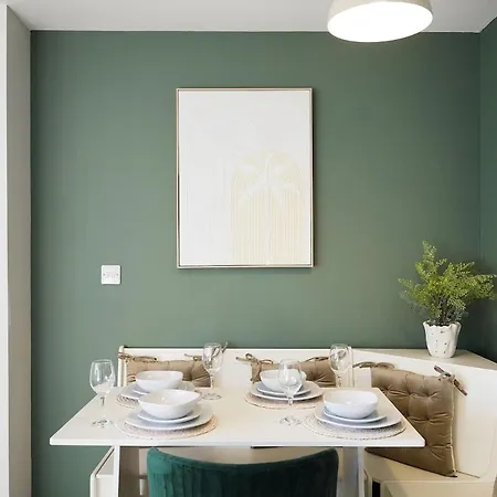 Modern Coastal Minutes From Holiday home Redcar